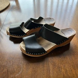 Troentorp Mariah Women Black Nubuck Leather Slip Sole Clogs